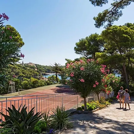 Hotel Le Provencal A Giens - Bord De Mer Hotel 3*