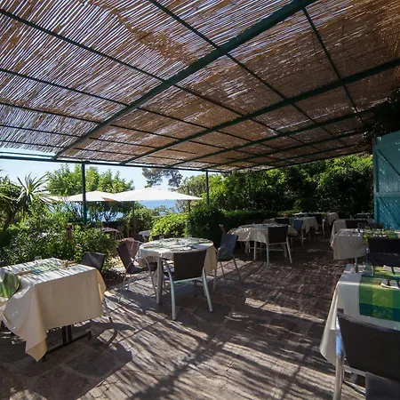Hotel Le Provencal A Giens - Bord De Mer Hotel