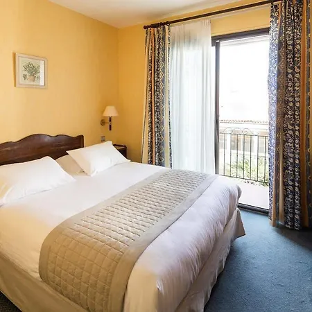 Hotel Le Provencal A Giens - Bord De Mer 3*