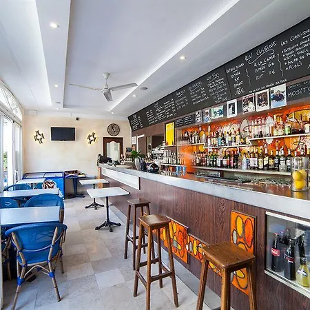 מלון Hotel Le Provencal A Giens - Bord De Mer הייר