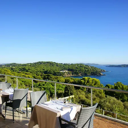 מלון Hotel Le Provencal A Giens - Bord De Mer הייר